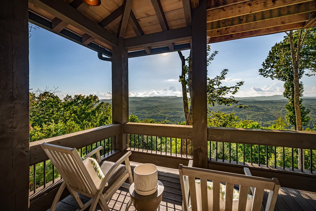 520 Overlook Drive