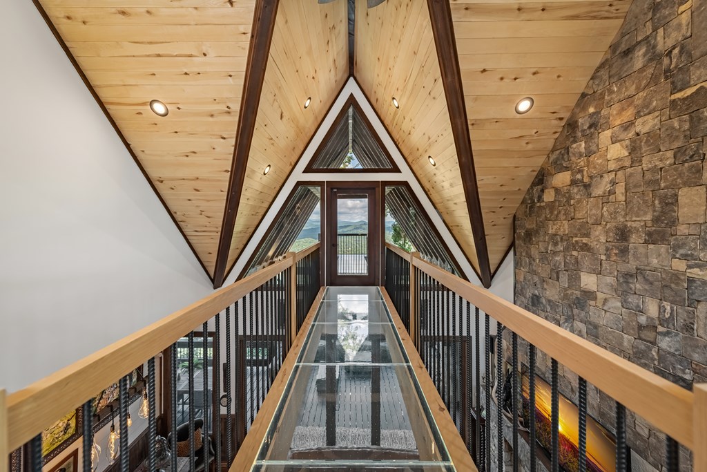 520 Overlook Drive