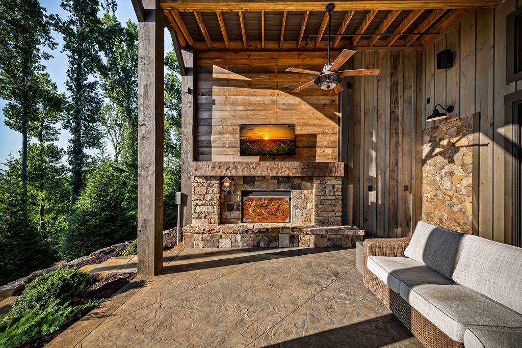 520 Overlook Drive