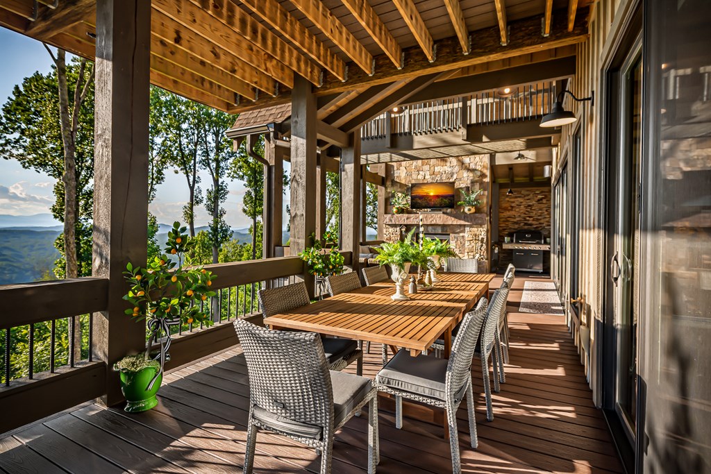 520 Overlook Drive