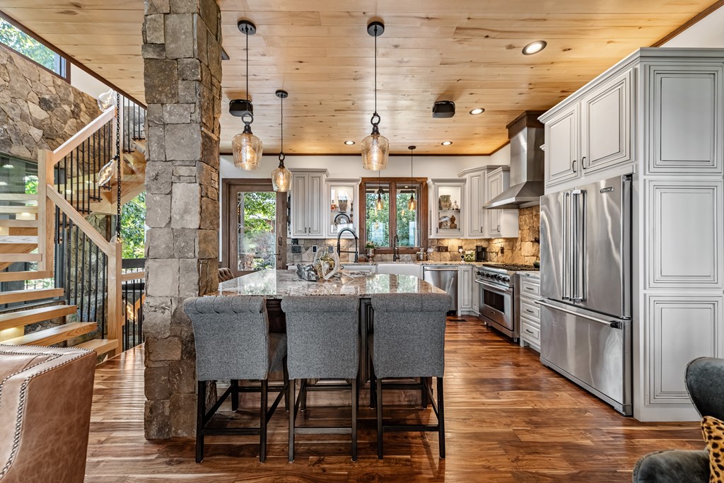 520 Overlook Drive