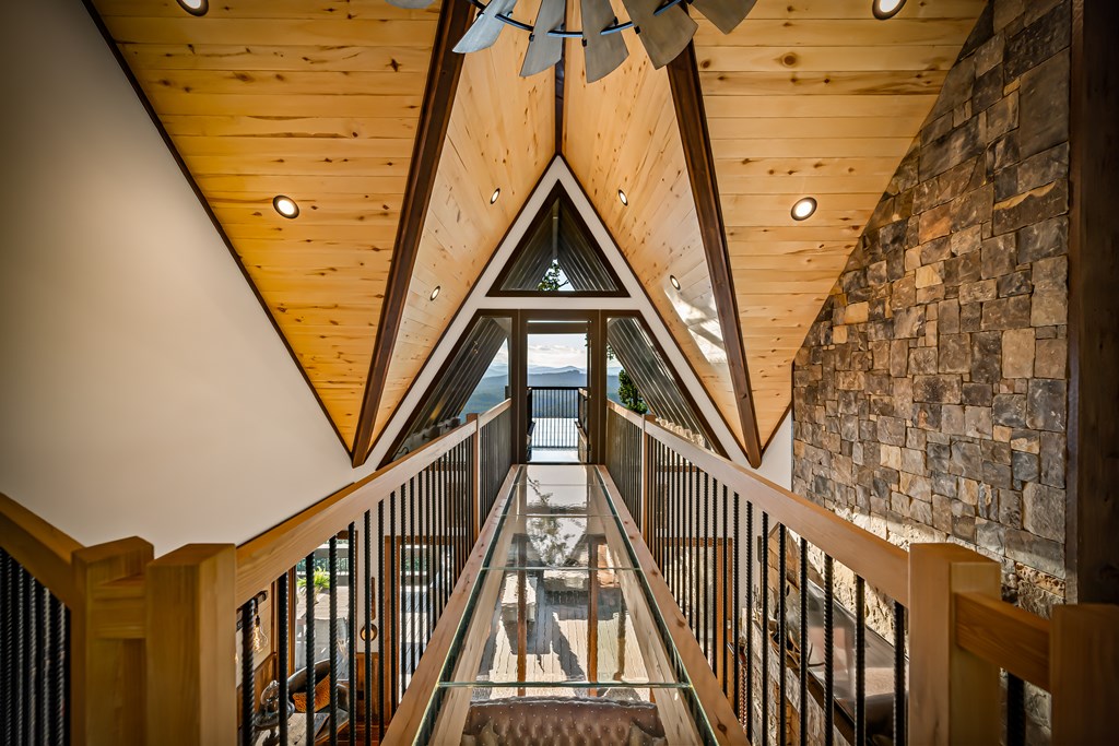 520 Overlook Drive