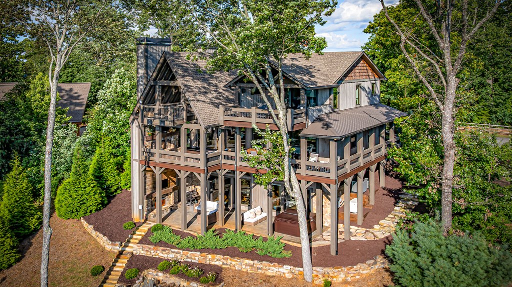 520 Overlook Drive