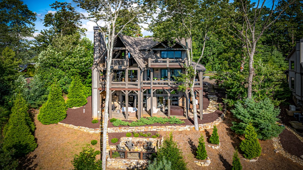 520 Overlook Drive