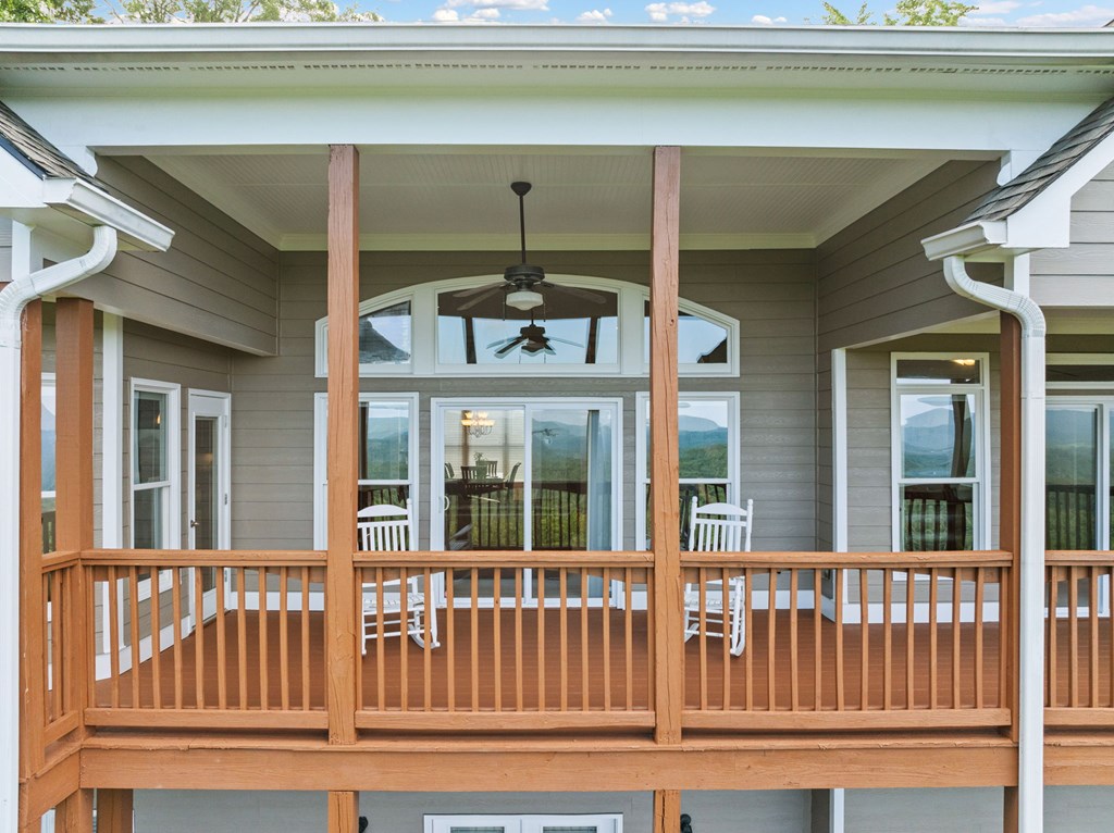 887 Oceola Drive