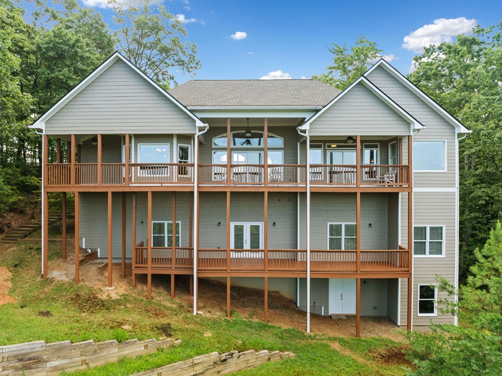 887 Oceola Drive