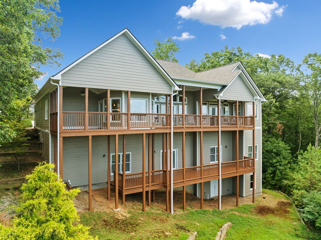 887 Oceola Drive