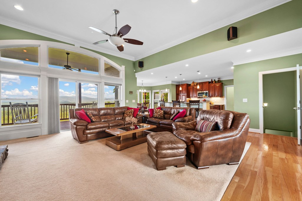 887 Oceola Drive
