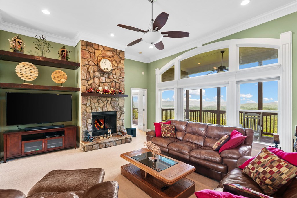 887 Oceola Drive
