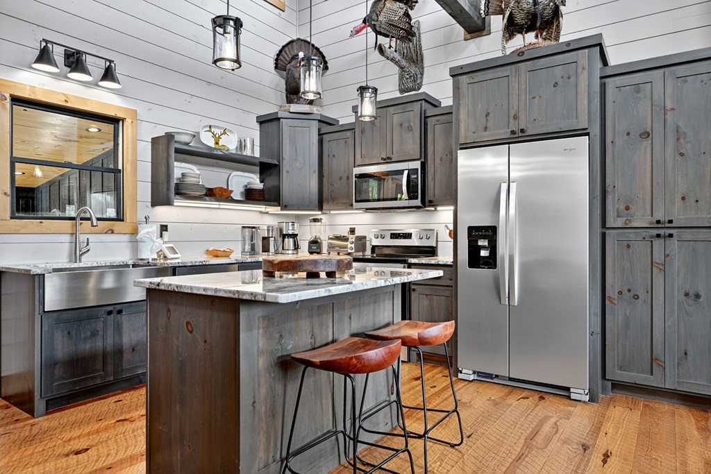 146 Hickory Nut Trail