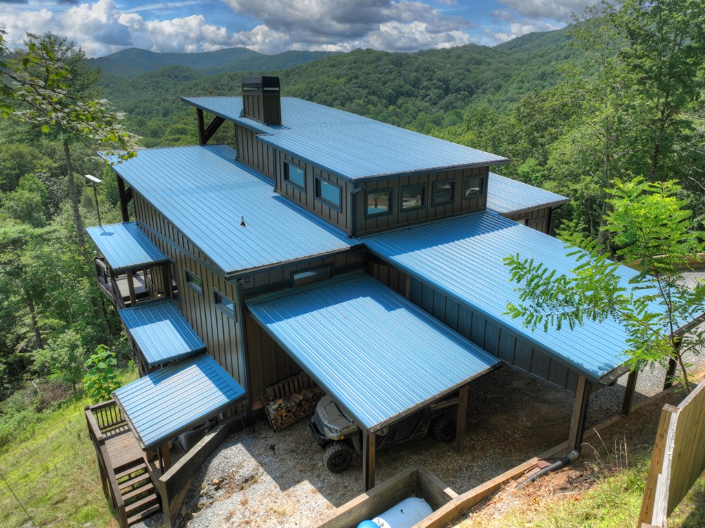 146 Hickory Nut Trail