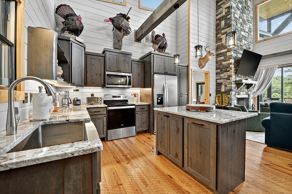 146 Hickory Nut Trail