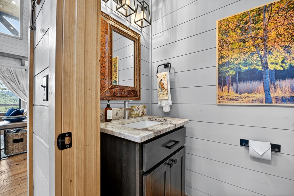 146 Hickory Nut Trail