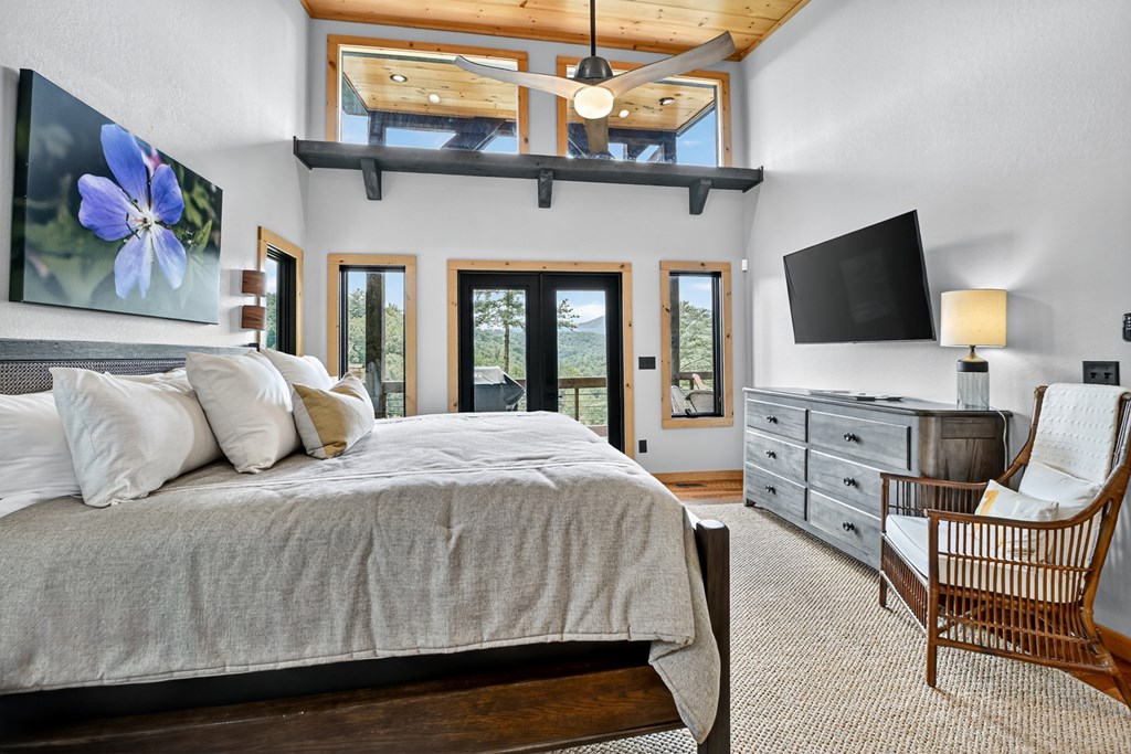 146 Hickory Nut Trail