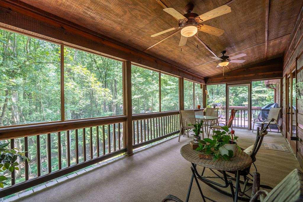 196 Glen Hollow Court