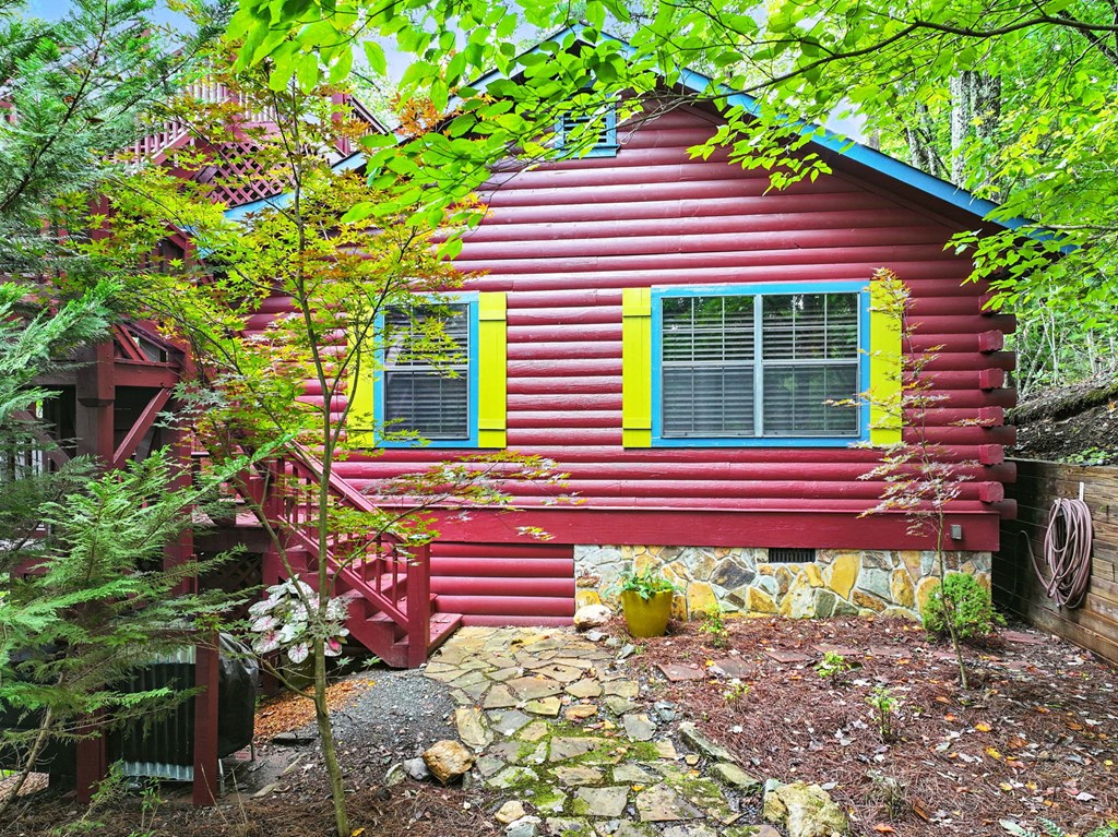 125 Laurel Mountain Road