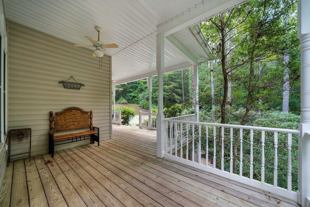 137 W Mountaintown Trail