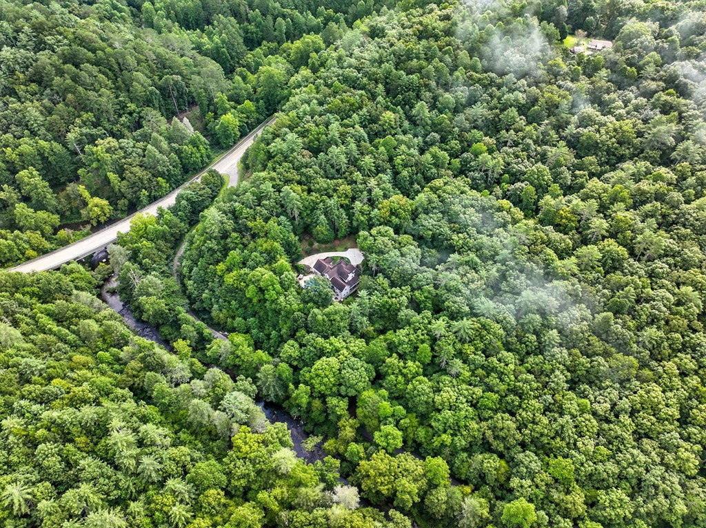 137 W Mountaintown Trail