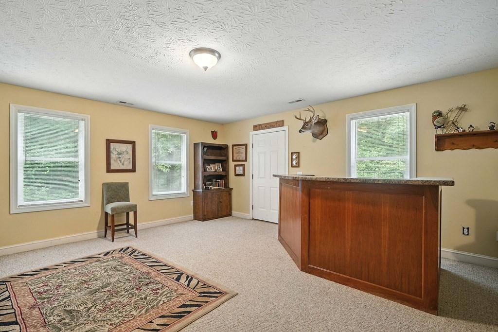 137 W Mountaintown Trail