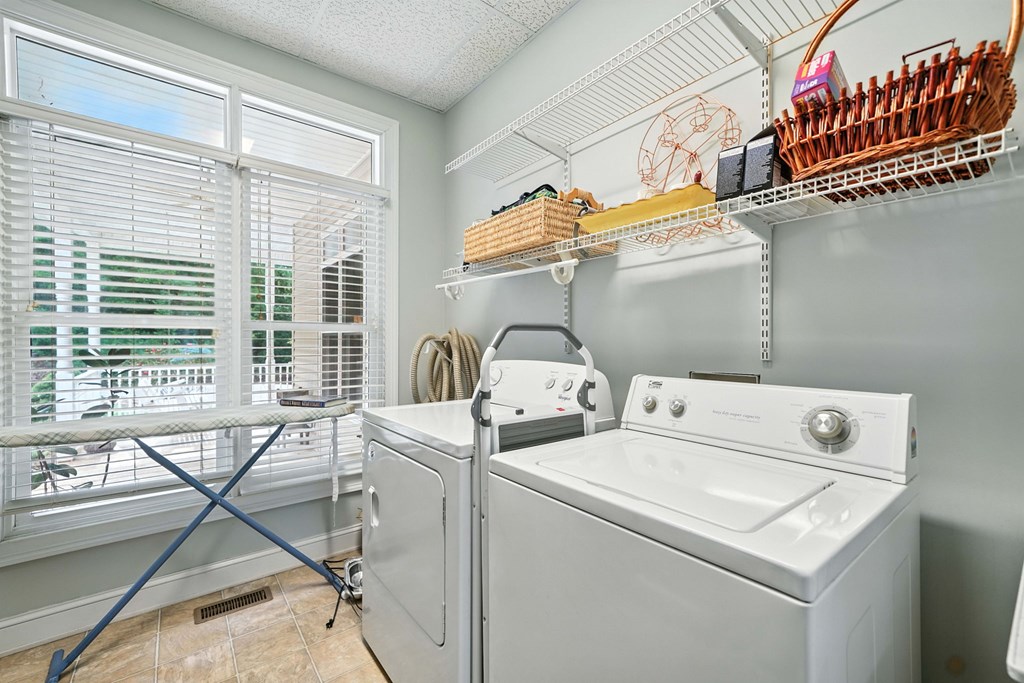 137 W Mountaintown Trail