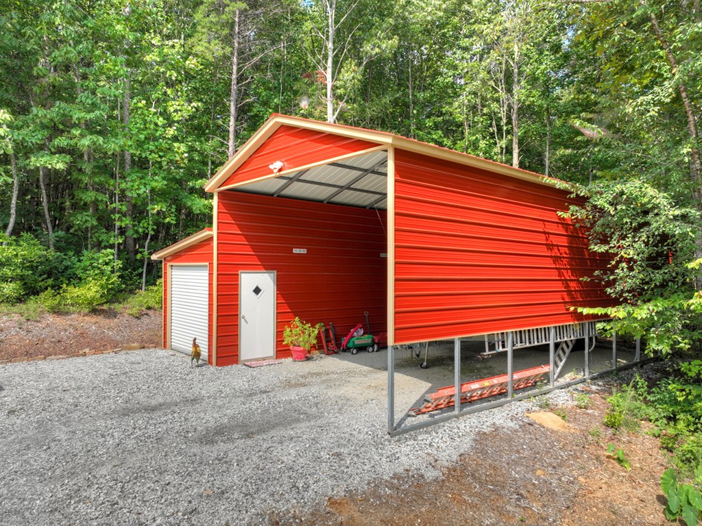 85 Hampton Farms Trail