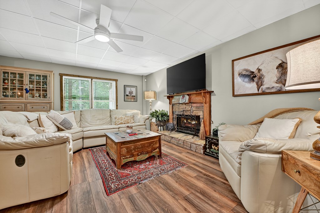 85 Hampton Farms Trail