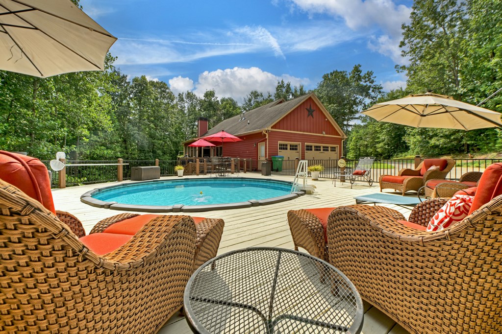 85 Hampton Farms Trail