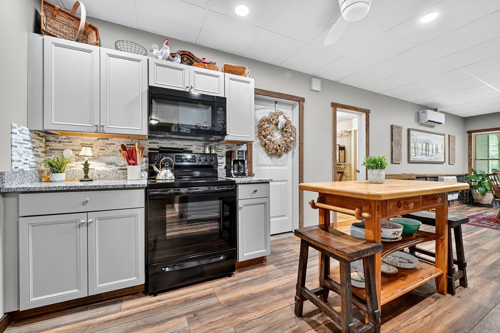 85 Hampton Farms Trail