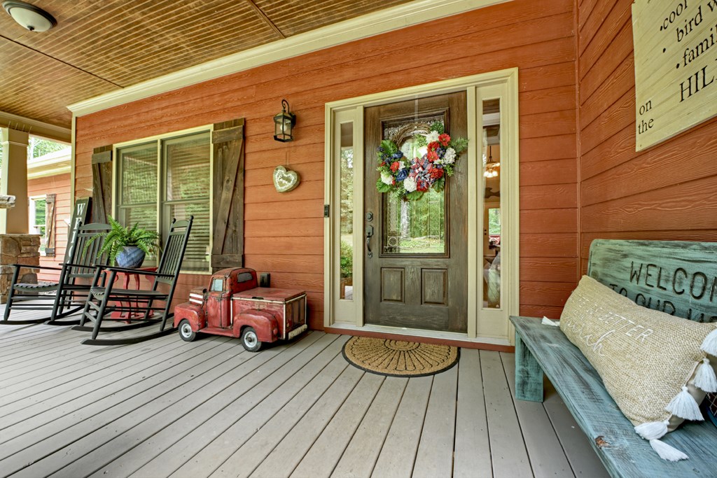 85 Hampton Farms Trail