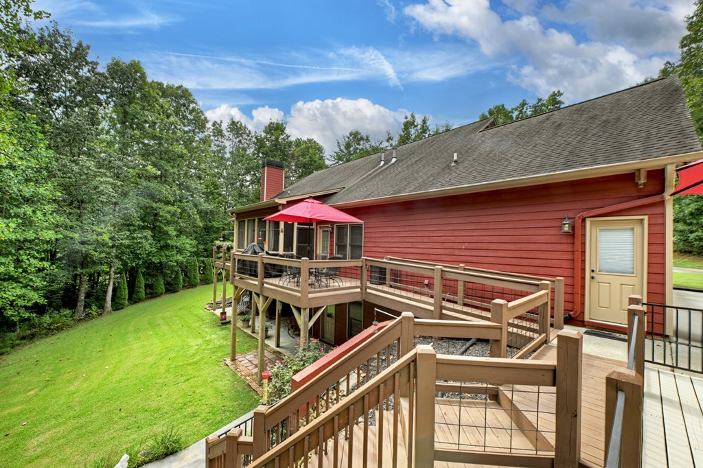 85 Hampton Farms Trail