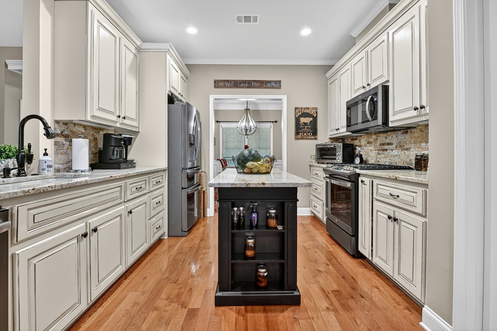 85 Hampton Farms Trail