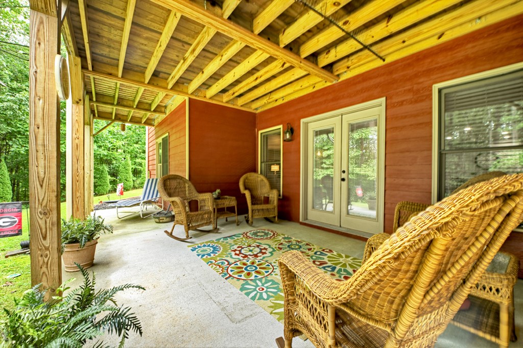 85 Hampton Farms Trail