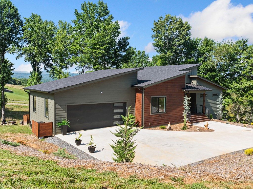 160 Big Valley Drive