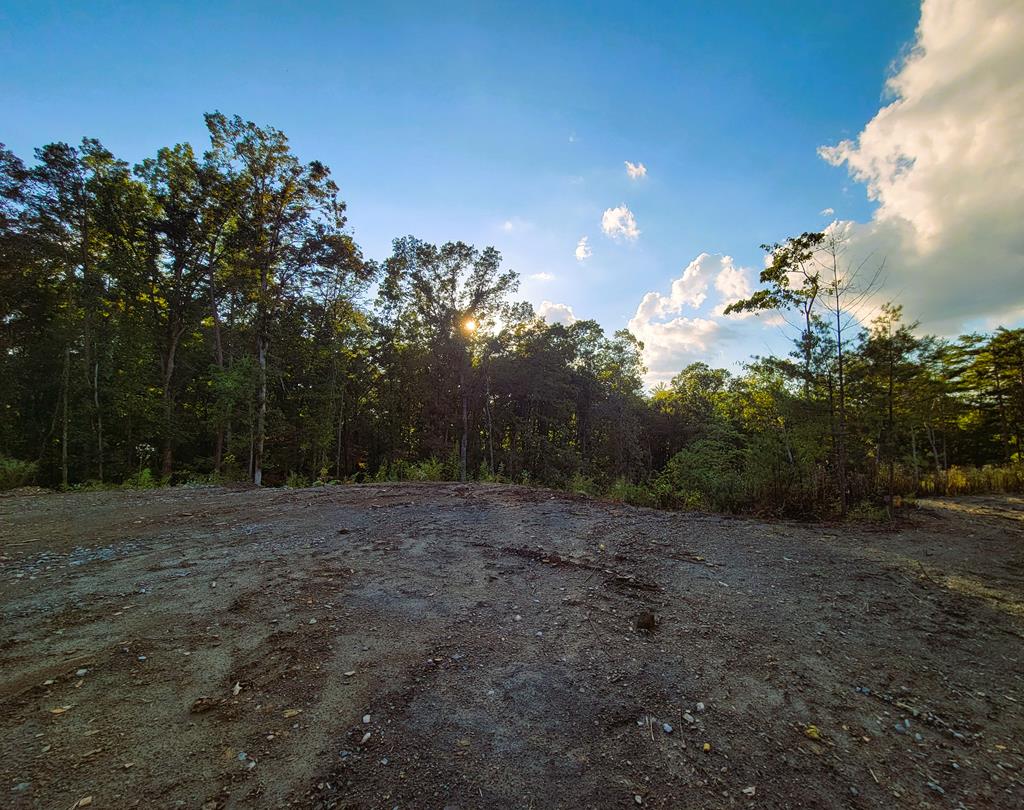 TRACT 4 Old Northcutt Road