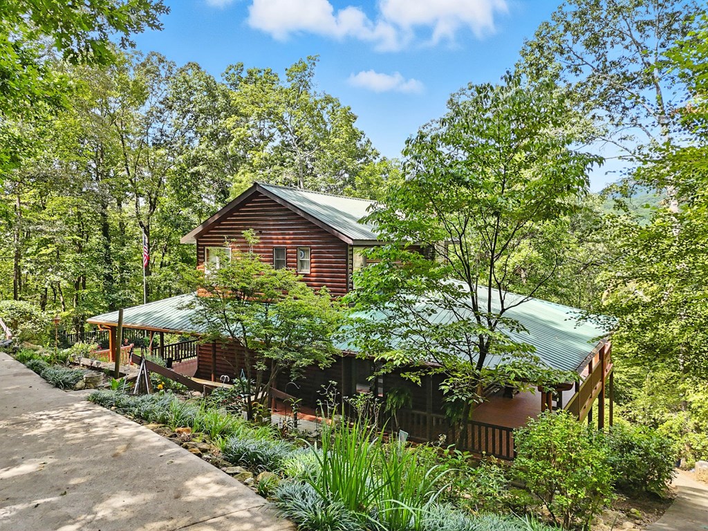 384 Mountain Laurel Drive