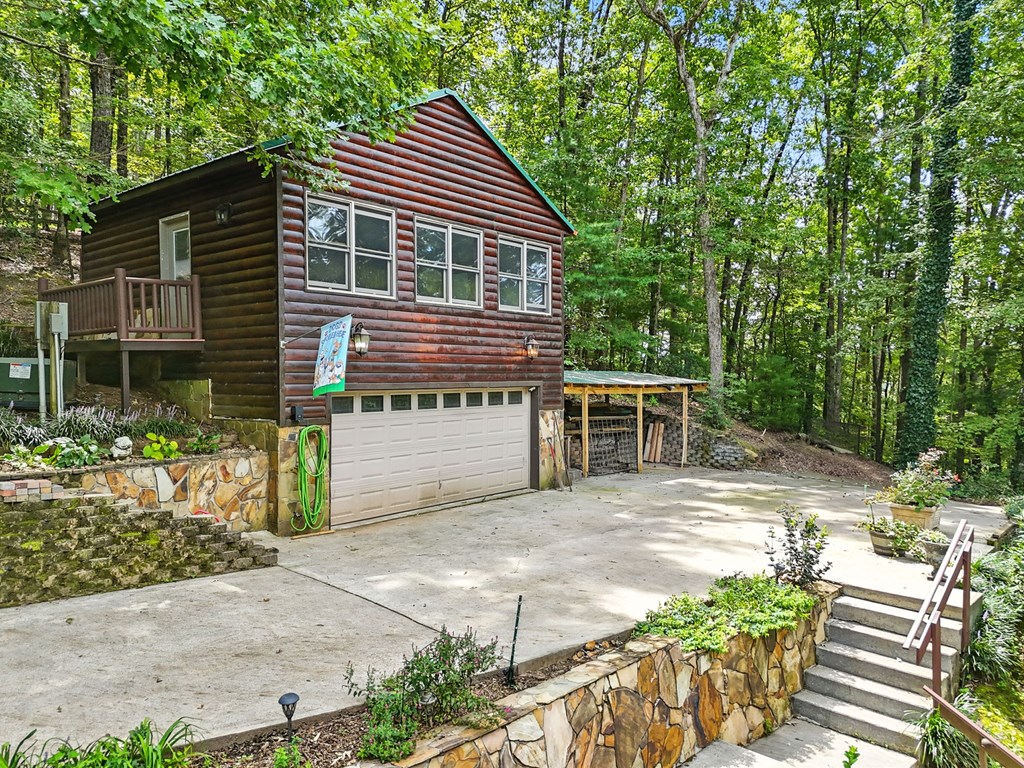 384 Mountain Laurel Drive