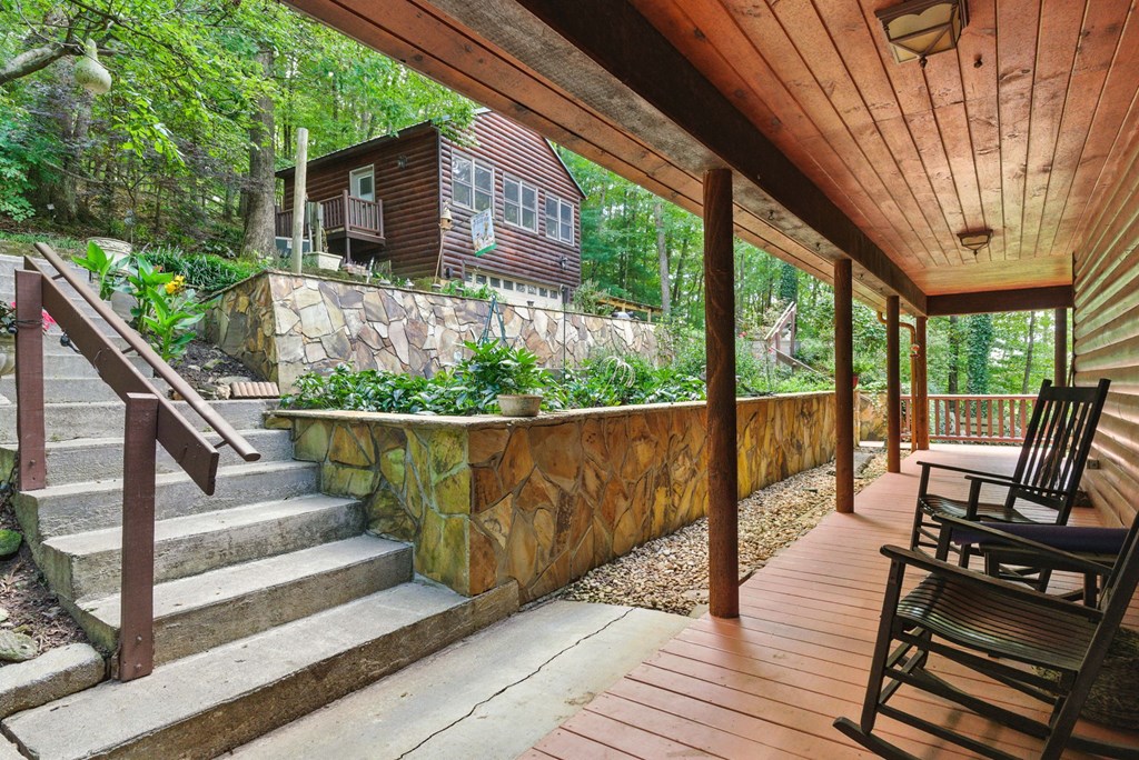 384 Mountain Laurel Drive