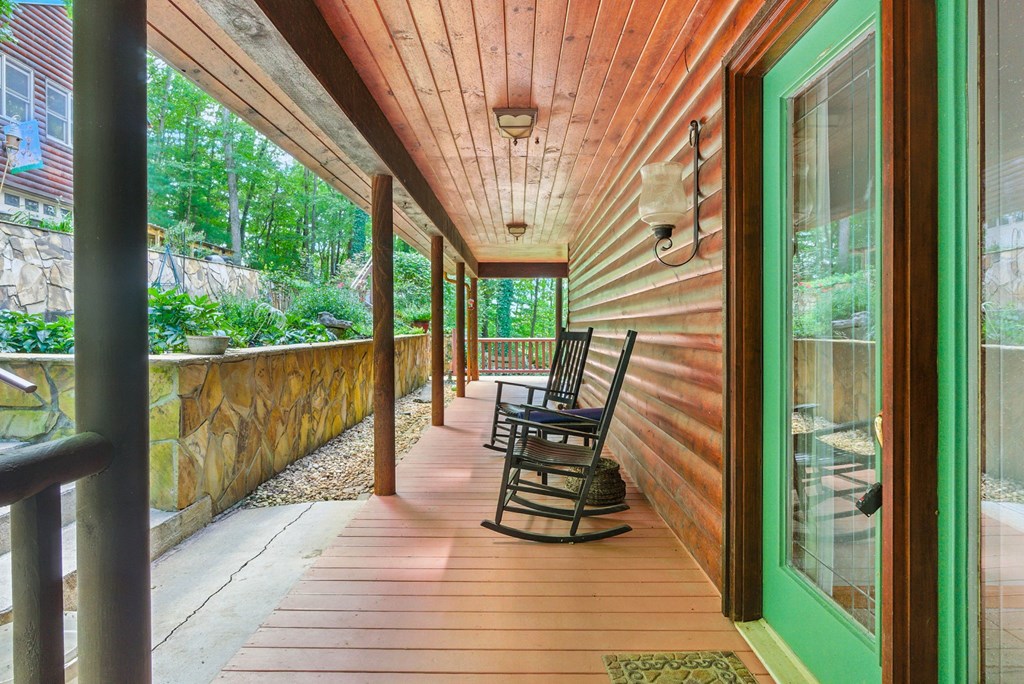 384 Mountain Laurel Drive