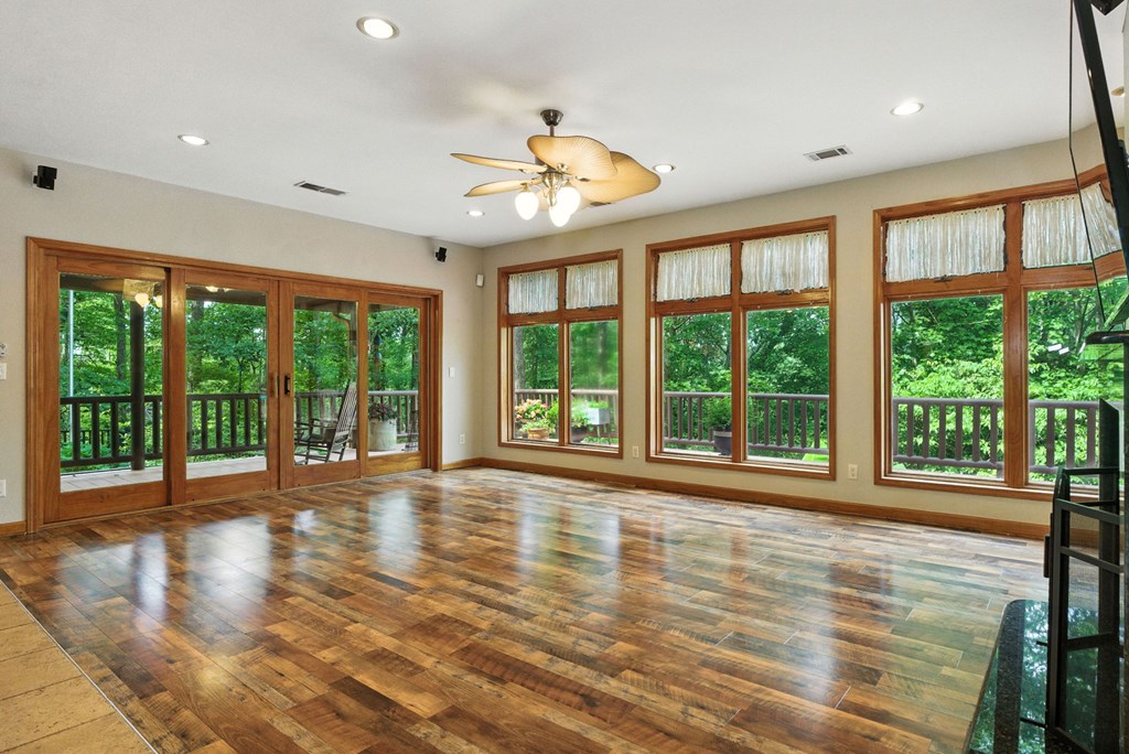 384 Mountain Laurel Drive