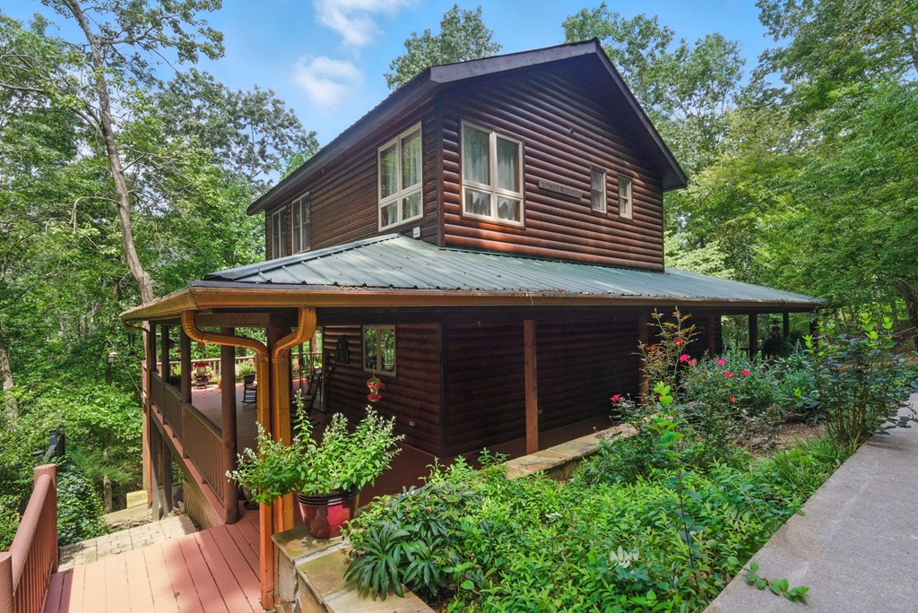 384 Mountain Laurel Drive