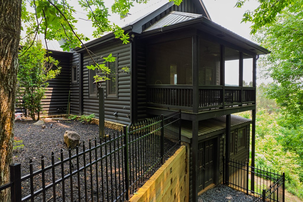 239 Ridge Top Drive