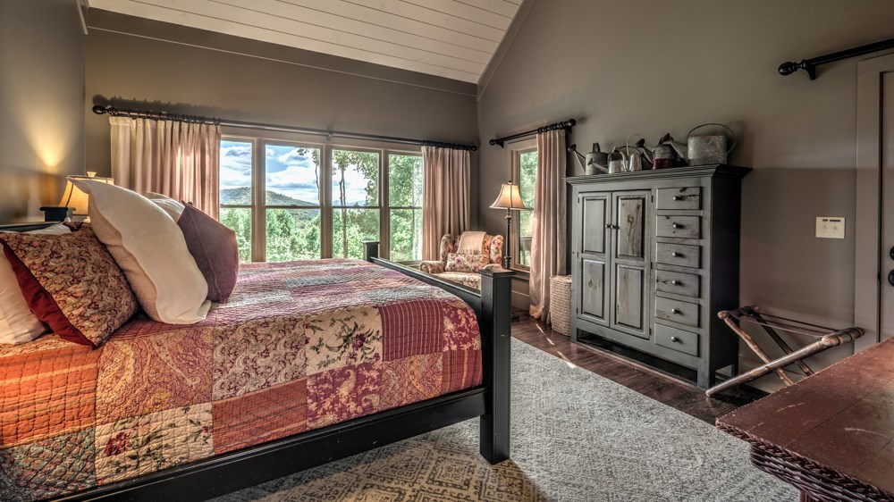 239 Ridge Top Drive