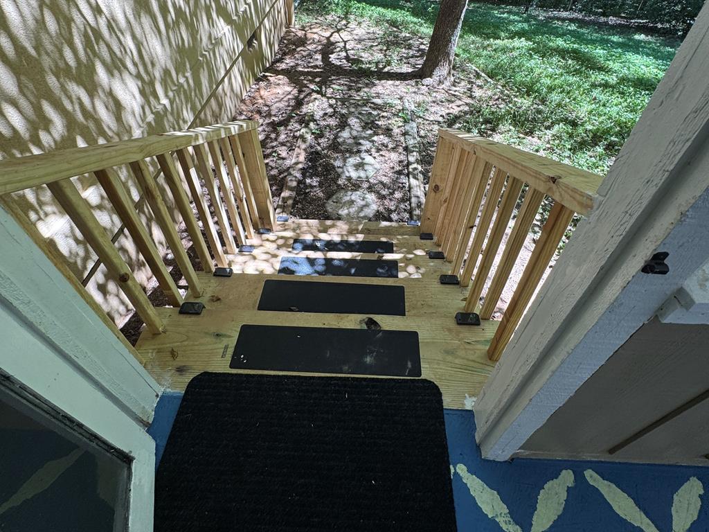 10950 Chatsworth Hwy/52w