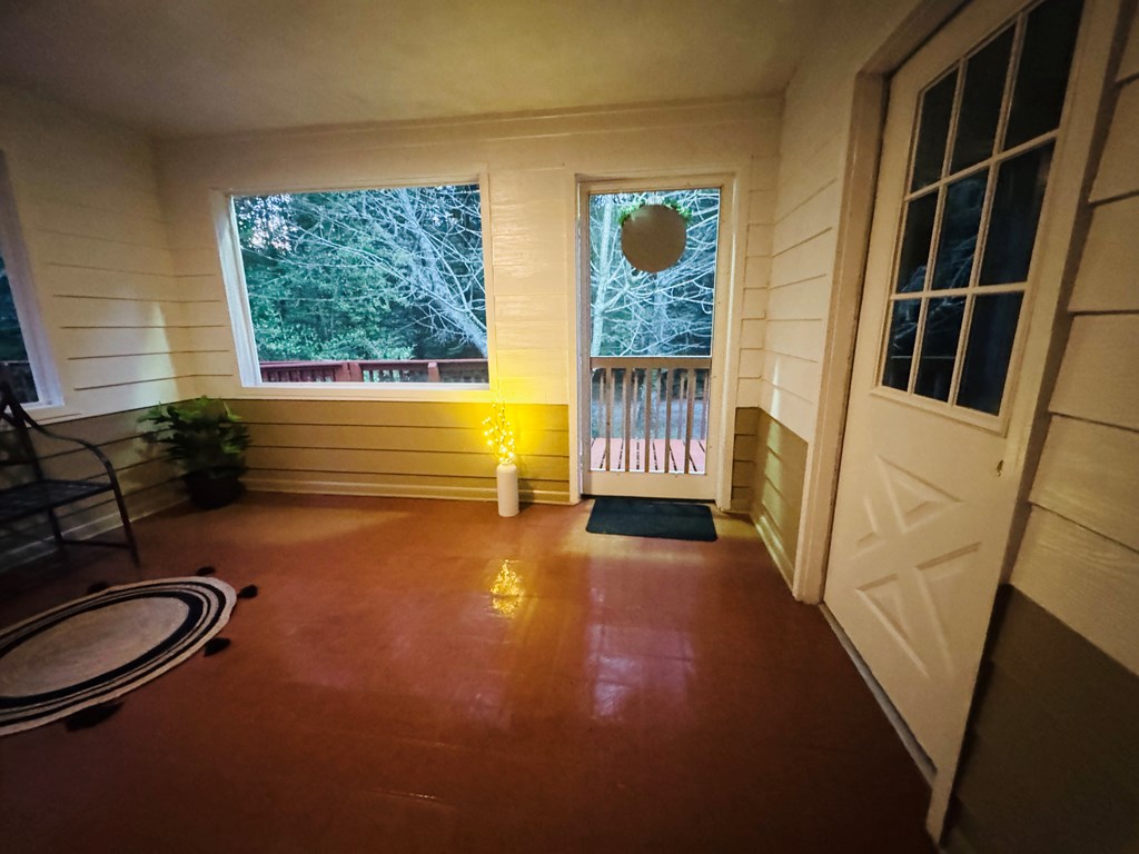 10950 Chatsworth Hwy/52w