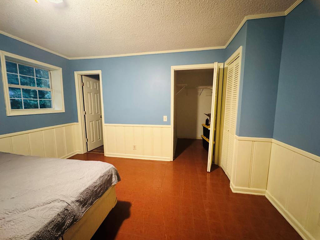 10950 Chatsworth Hwy/52w