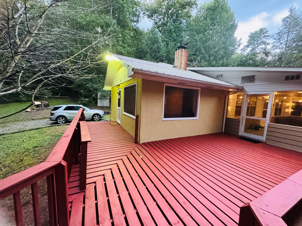 10950 Chatsworth Hwy/52w