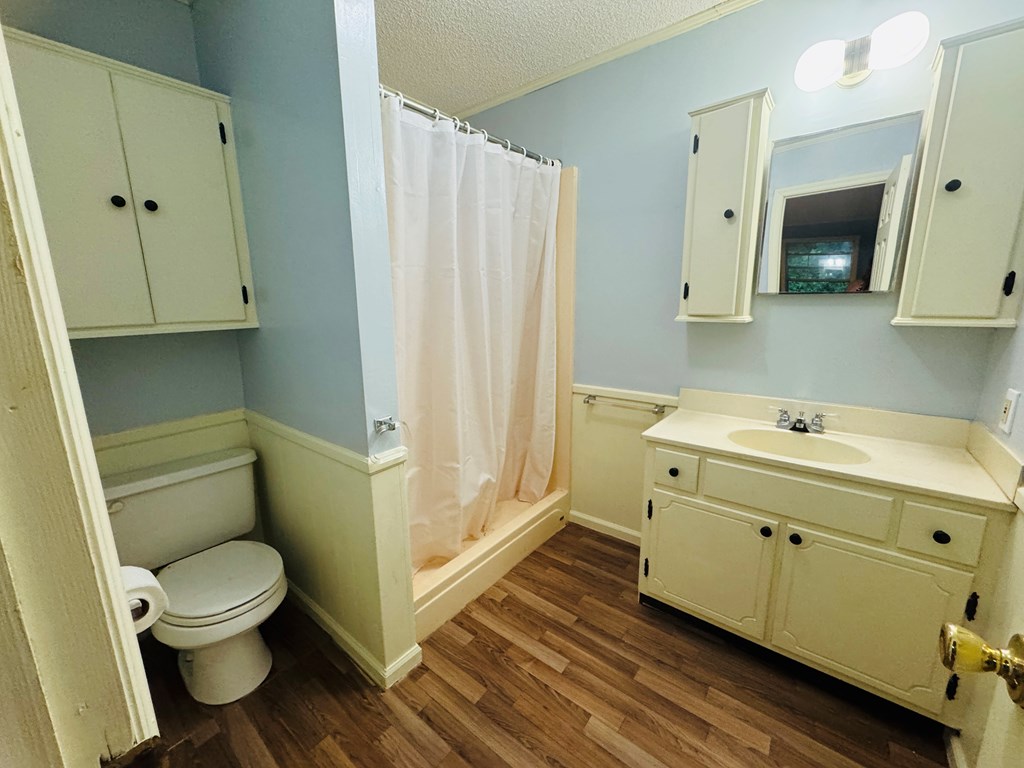 10950 Chatsworth Hwy/52w