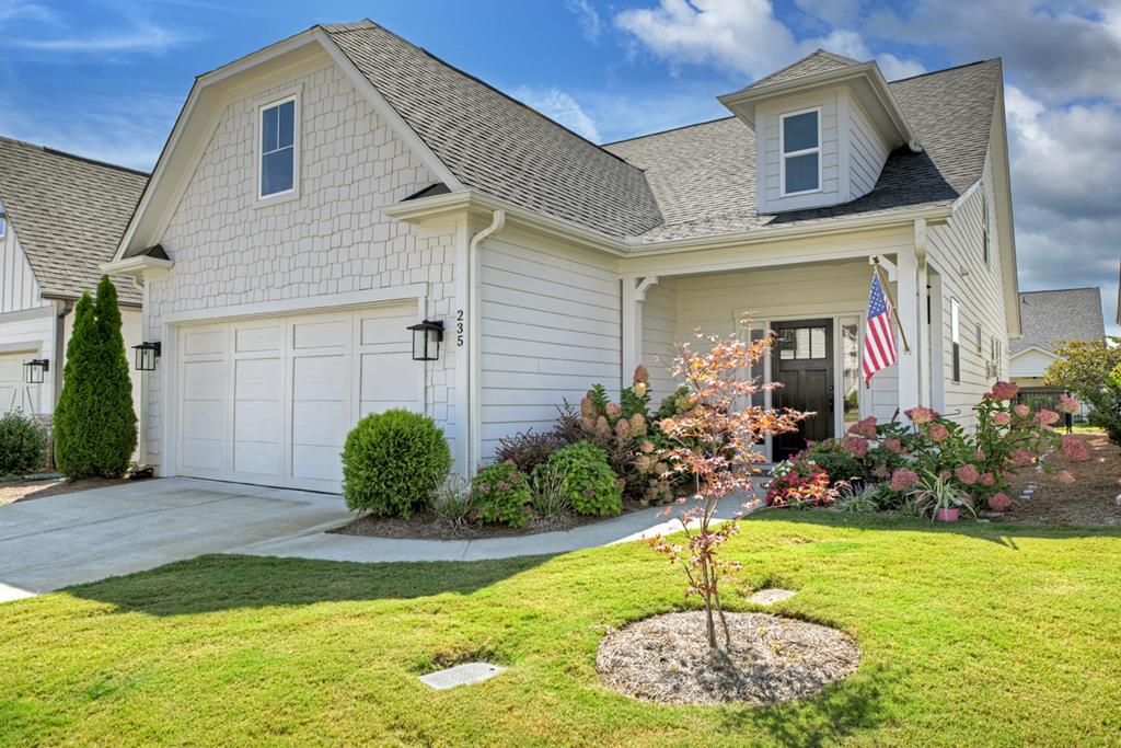 235 Mountain Boulevard