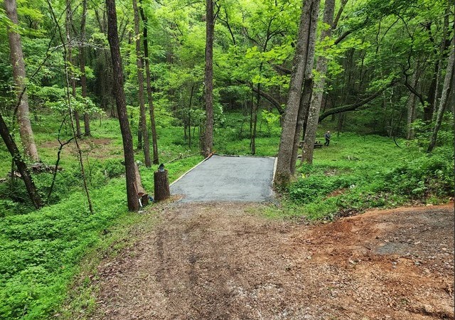 7.67 AC Oak Hill Drive