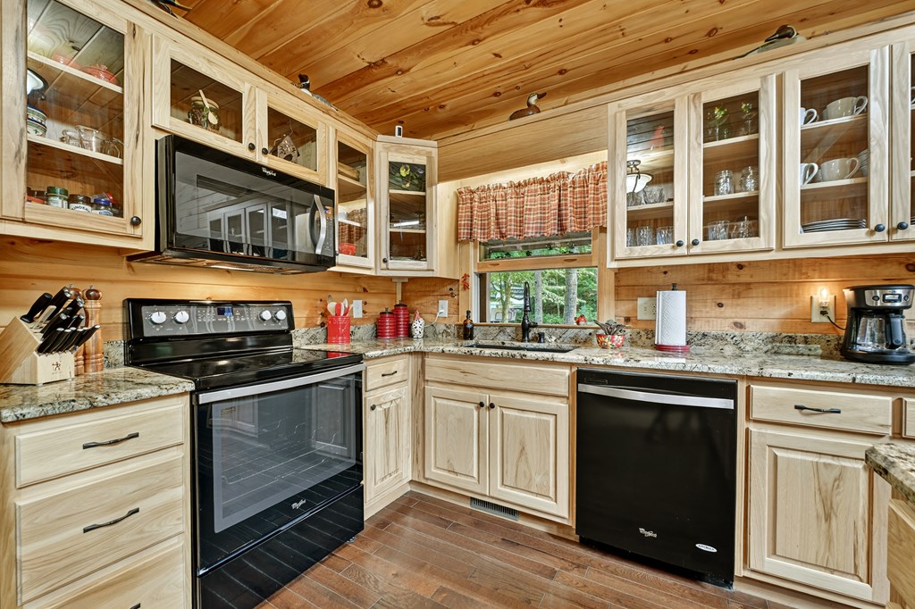 656/626 Newberry Drive